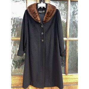 Union label dress coat: brown fur trimmed collar, black wool, 60s, 70s, ILGWU
